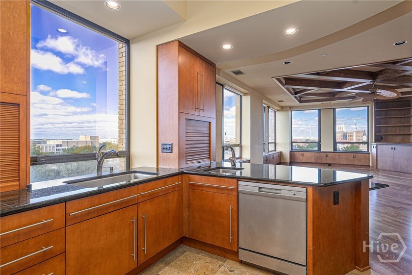 Perched on the 6th floor of The DeSoto, this residence offers a - photo 28