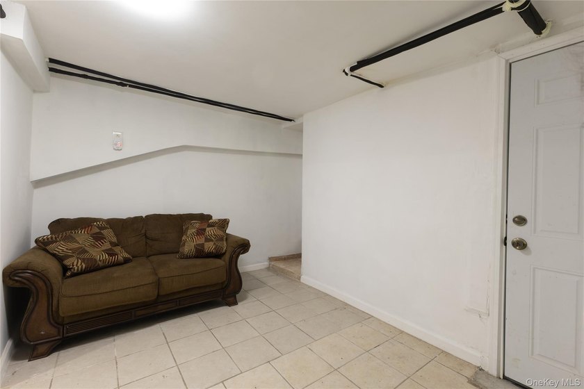 Welcome to this beautifully maintained, move in ready two - photo 28