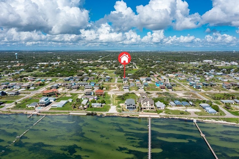 Just three blocks from Aransas Bay, this beautifully updated - photo 35