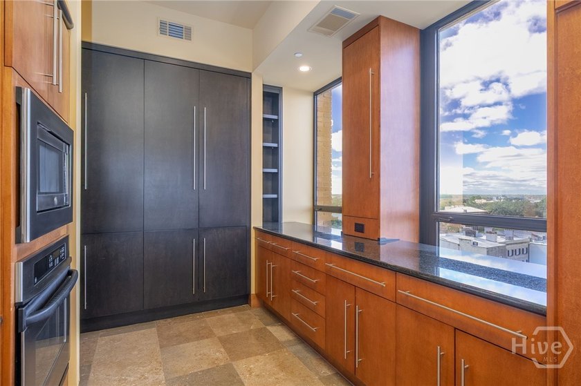 Perched on the 6th floor of The DeSoto, this residence offers a - photo 35