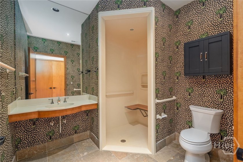 Perched on the 6th floor of The DeSoto, this residence offers a - photo 38