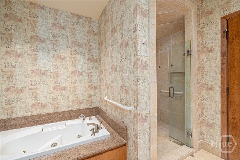 Perched on the 6th floor of The DeSoto, this residence offers a - photo 49