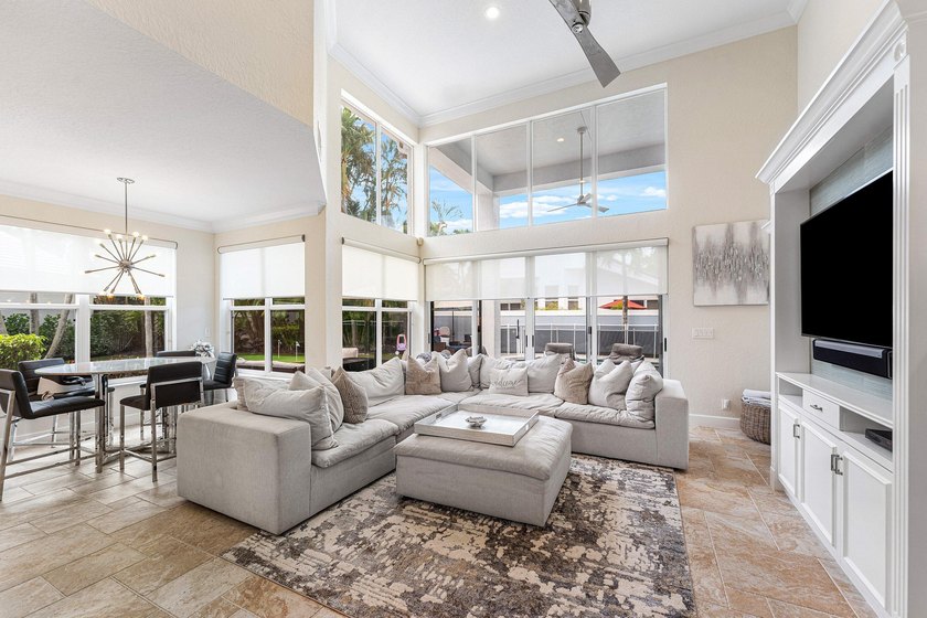 Welcome to this beautifully updated 4-bedroom plus den residence - photo 12