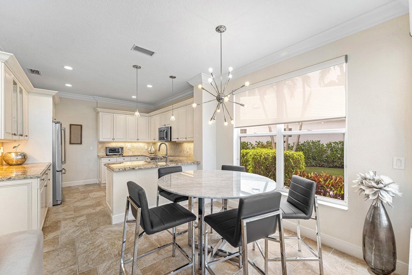 Welcome to this beautifully updated 4-bedroom plus den residence - photo 16