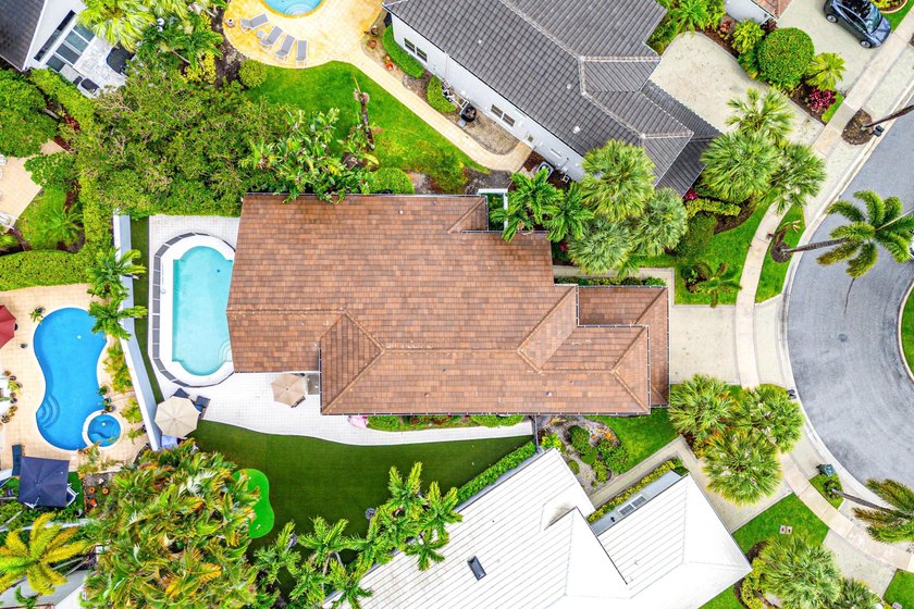 Welcome to this beautifully updated 4-bedroom plus den residence - photo 42