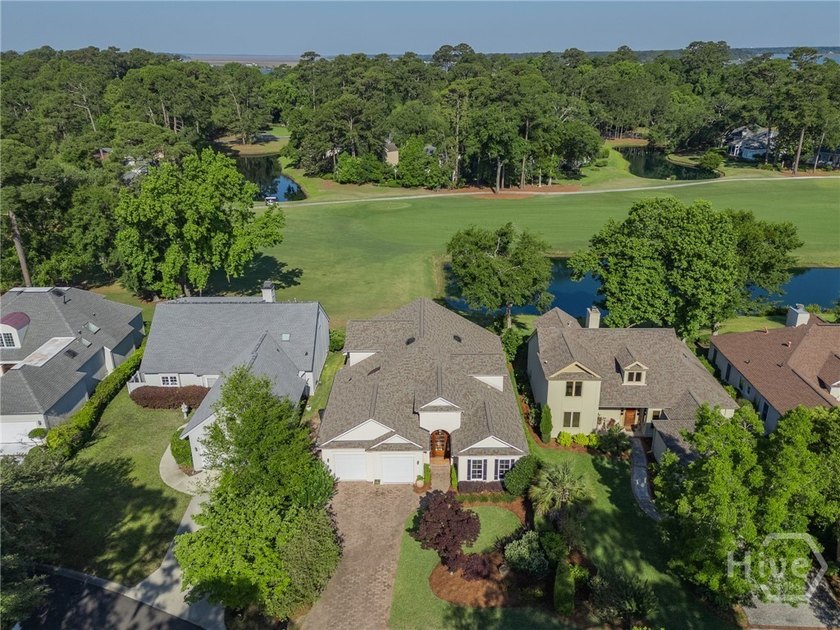 Centrally located in desirable Oakridge, this meticulously - photo 45