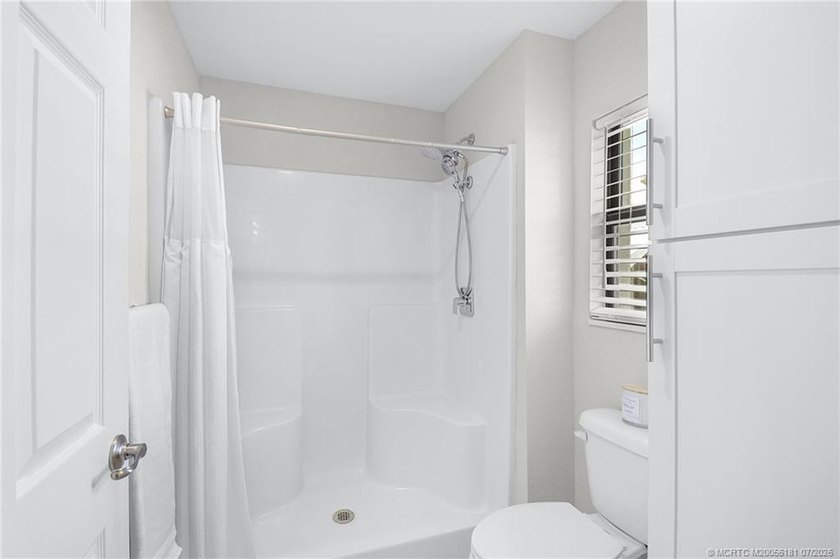 Beautiful furnished CBS 2 Bedroom, 2 Bath, One car garage CBS - photo 26