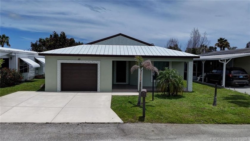 Beautiful furnished CBS 2 Bedroom, 2 Bath, One car garage CBS - photo 32