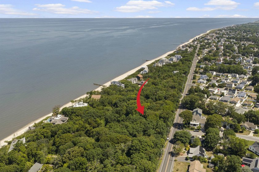 Welcome to your private coastal sanctuary! Tucked away on a - photo 3