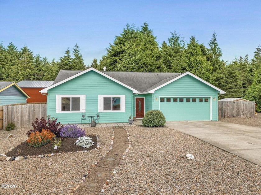 Charming newer home in such a convenient location! Close to the - photo 2