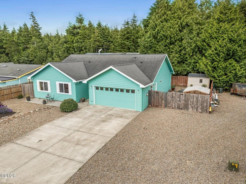 Charming newer home in such a convenient location! Close to the - photo 3