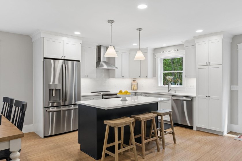 Creekside Crossing offers brand-new, spacious townhomes that - photo 9