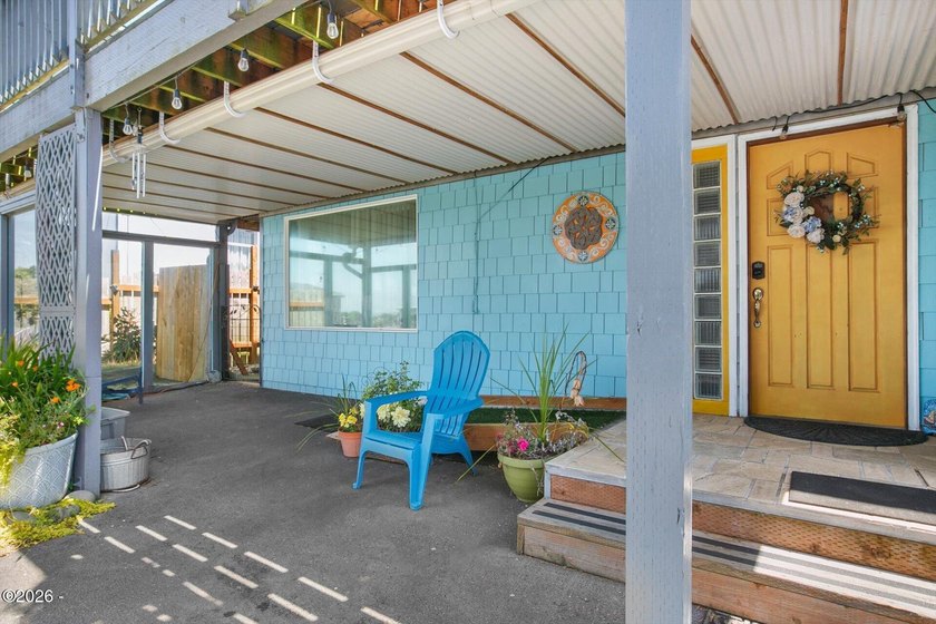 Ocean Views from this home! Flexible Floor plan with Lower-level - photo 4
