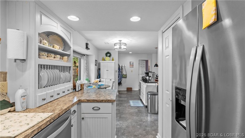 Welcome to the best condo in the complex-a rare ground-level - photo 31