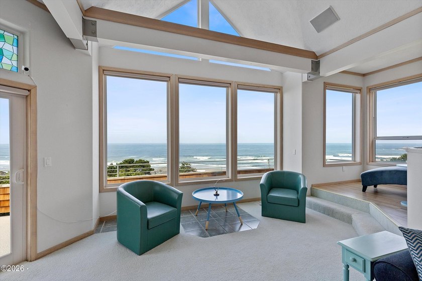 SPECTACULAR OCEAN VIEW HOME IN DESIRABLE ROADS END! Enjoy - photo 10