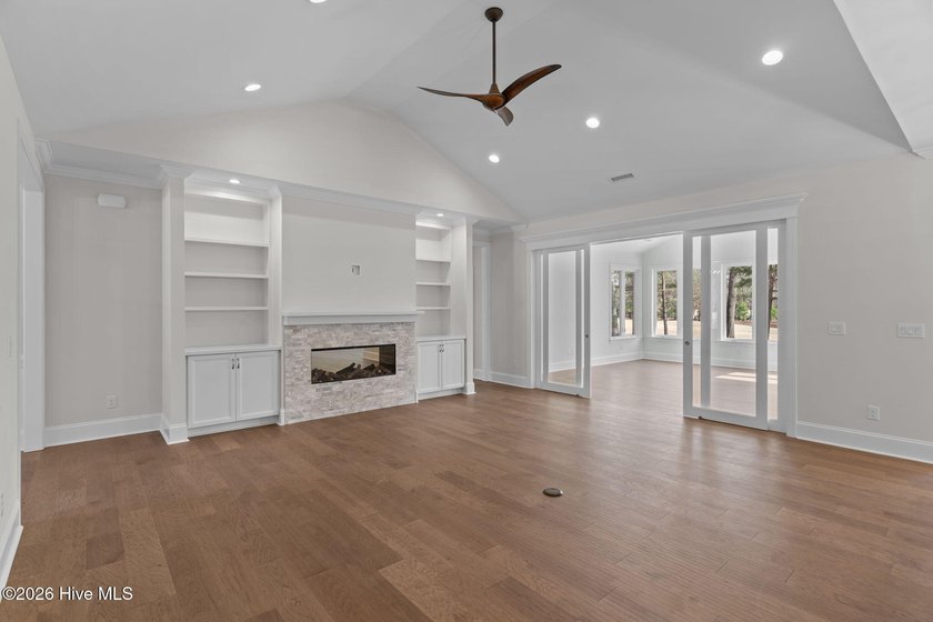 Luxury Coral Bay design by Horizon Homes in Barrington Place - photo 7