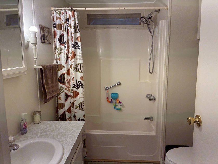 Beautifully maintained, partially furnished 2BR/2BA home located - photo 10