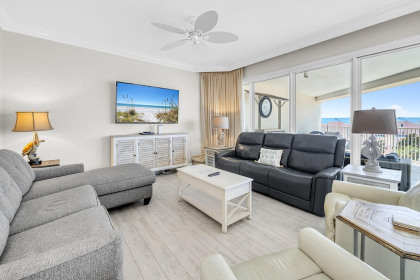 Welcome to this beautifully renovated, southwest-facing - photo 12