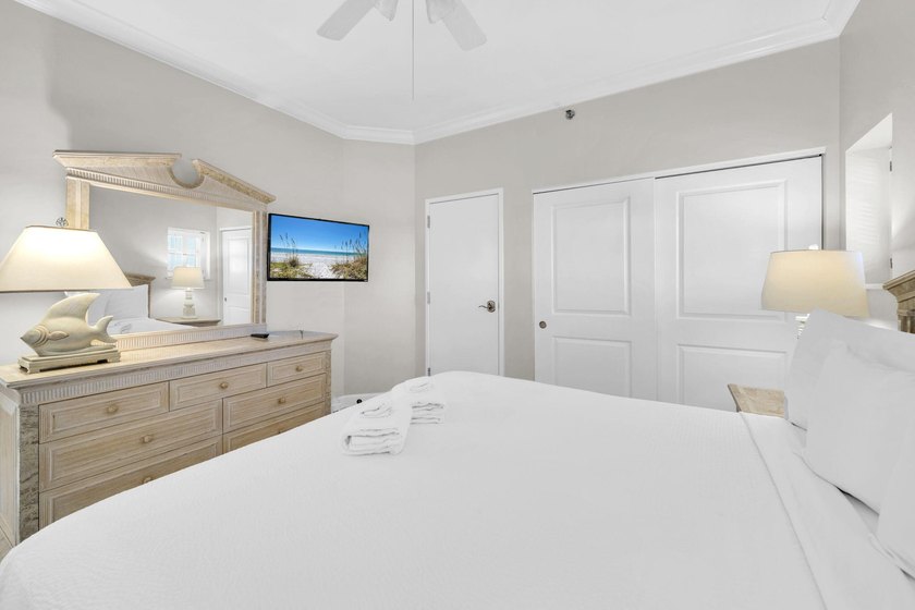 Welcome to this beautifully renovated, southwest-facing - photo 15