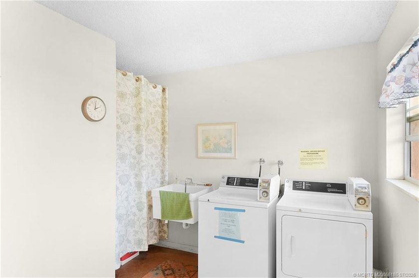 Beautifully renovated one-bedroom residence in Monterey Yacht &amp; - photo 24