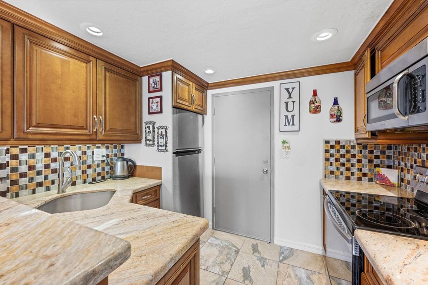 REDUCED to a BARGAIN price !!!! Beautiful and BRIGHT 1 bed/ 1 - photo 13