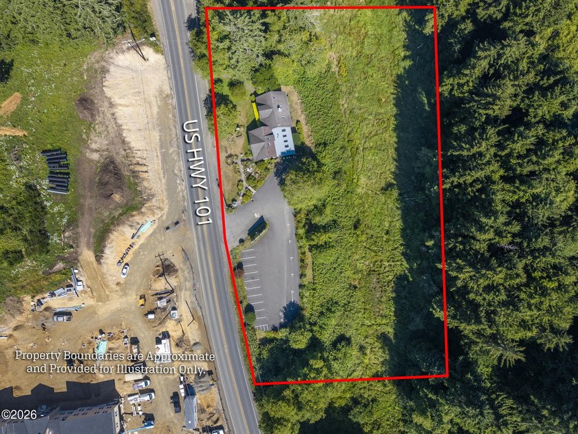 Prime Highway 101 commercial opportunity in Lincoln City. This 4 - photo 6