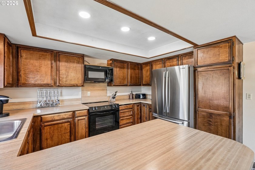 Fabulous opportunity to own close-in horse property just north - photo 9