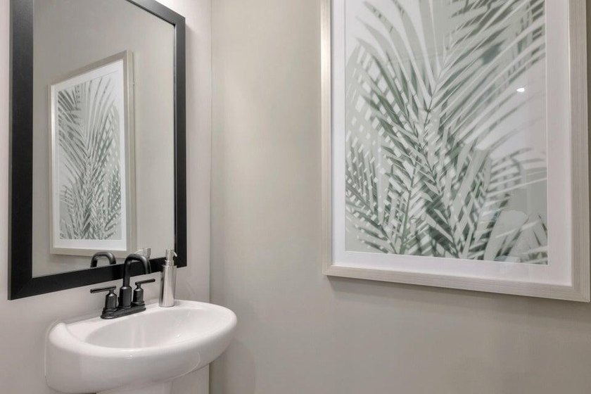 Former model home-all the upgrades! 2022 CBS Construction. Lived - photo 16