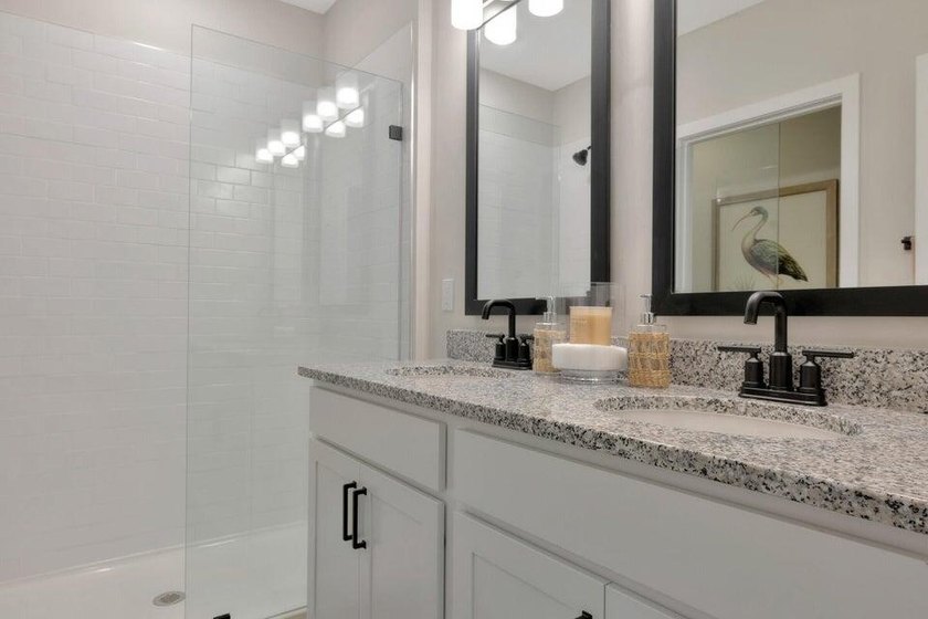 Former model home-all the upgrades! 2022 CBS Construction. Lived - photo 25
