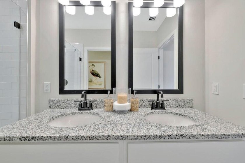 Former model home-all the upgrades! 2022 CBS Construction. Lived - photo 26