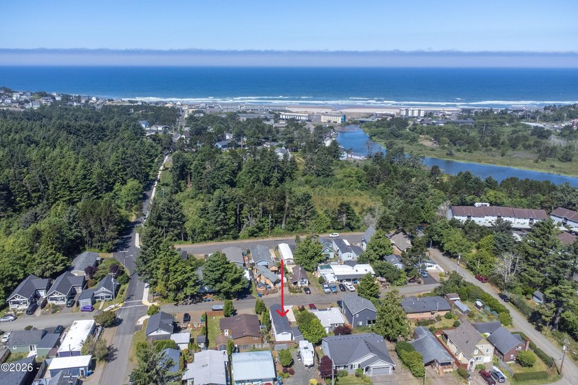 Discover your own coastal getaway in the heart of Lincoln City! - photo 5
