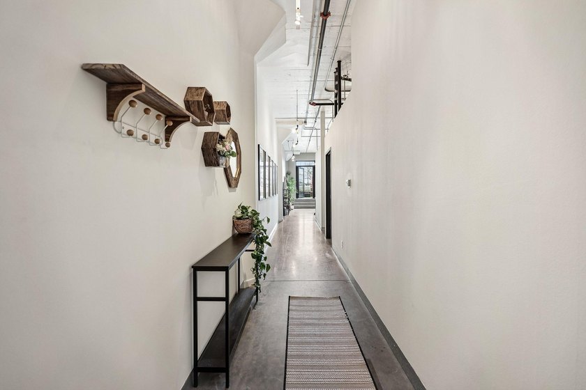 Historic Cream of Wheat factory loft in NE Minneapolis. A true - photo 10
