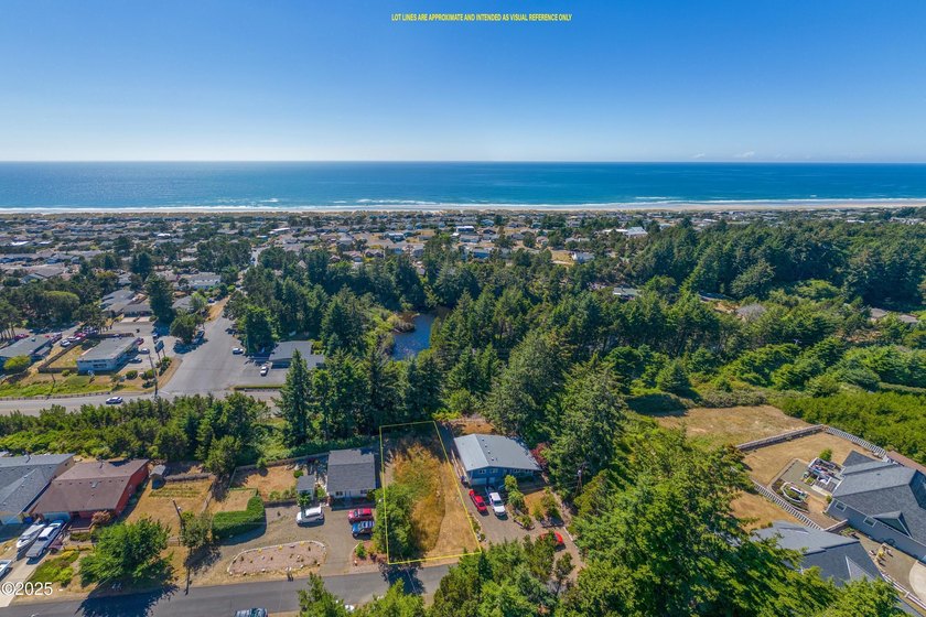 Minutes from Alsea Bay, the ocean, and some of the best fishing - photo 2