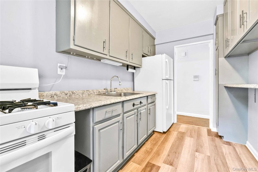 Spacious and sunlit, this one-bedroom, one-bathroom co-op in - photo 13