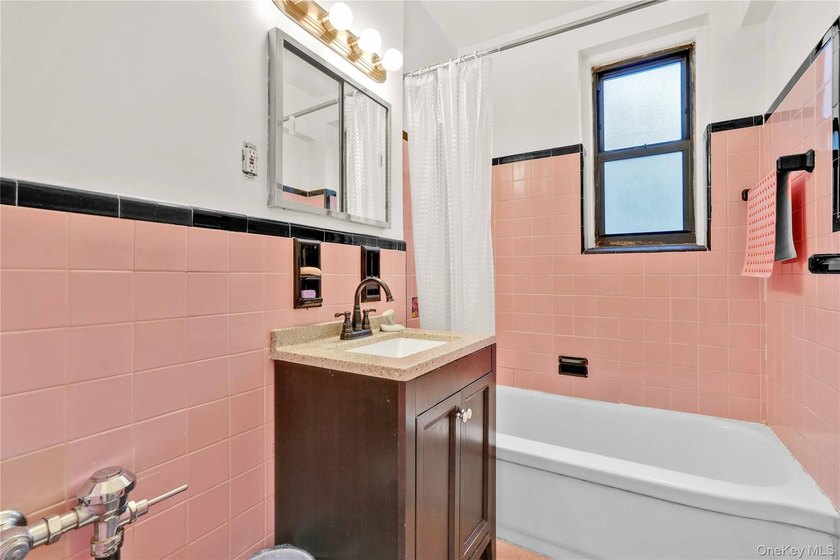 Spacious and sunlit, this one-bedroom, one-bathroom co-op in - photo 14