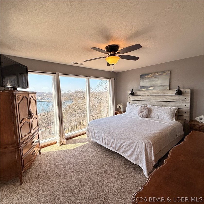 Wake up to some of the best lake views at Bay Point Village - photo 14