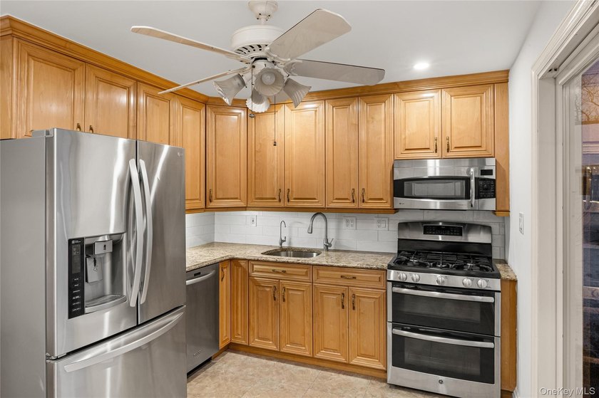 Welcome to 3451 Third Street, Oceanside - a beautifully updated - photo 17