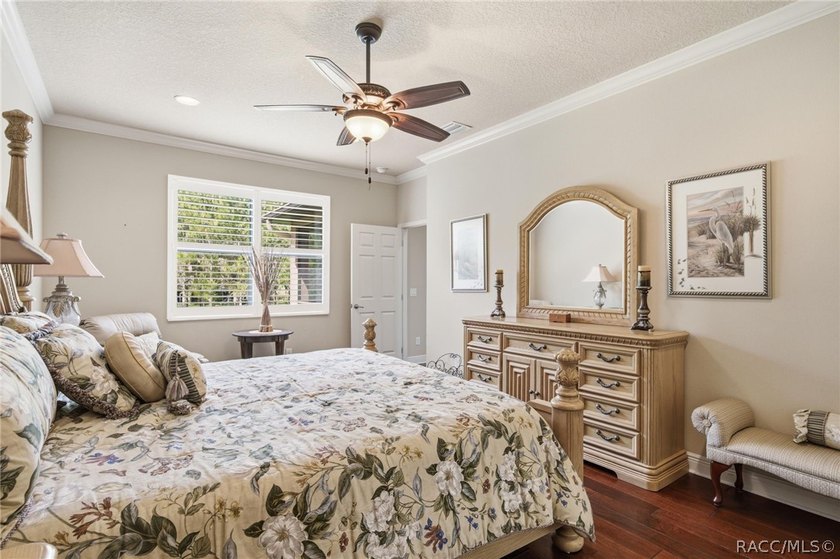 Welcome to this beautifully maintained home in the desirable - photo 21