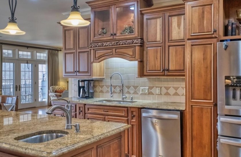 Welcome to this extraordinary home that combines elegance with - photo 33