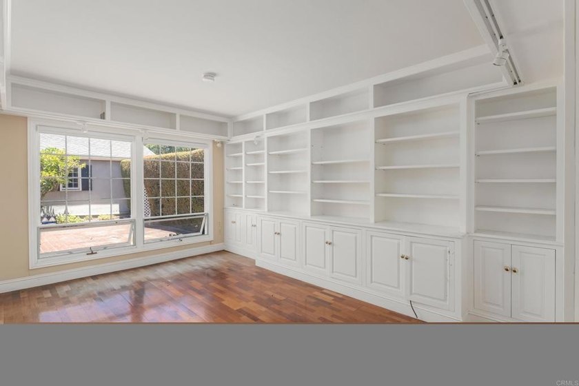 6530 Manana Place - photo 33