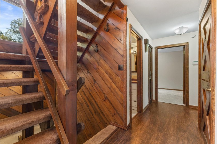 WALK INTO INSTANT EQUITY WITH THIS BEAUTIFUL HOME. Enjoy lake - photo 6