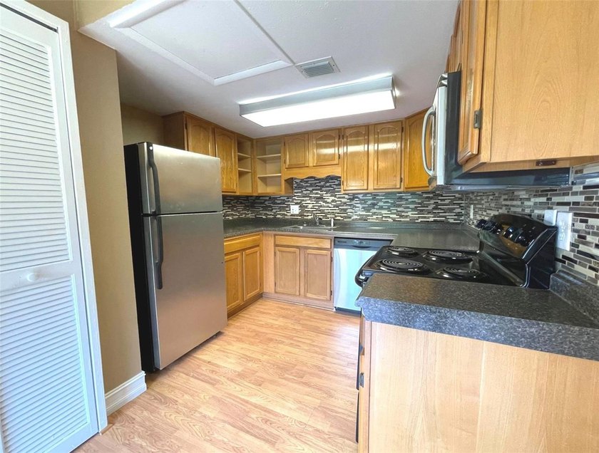Come check out this cozy 2nd floor condo located in the - photo 14