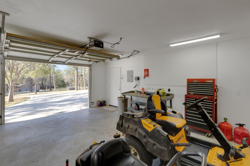 Lake Livingston Area Retreat on 2.4 Acres - photo 14