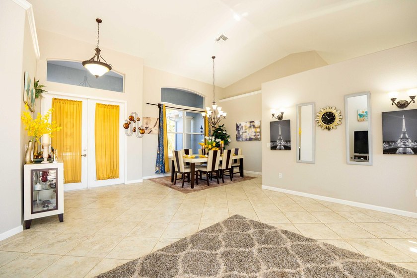 Step into this meticulously maintained 2006 CBS built home - photo 4
