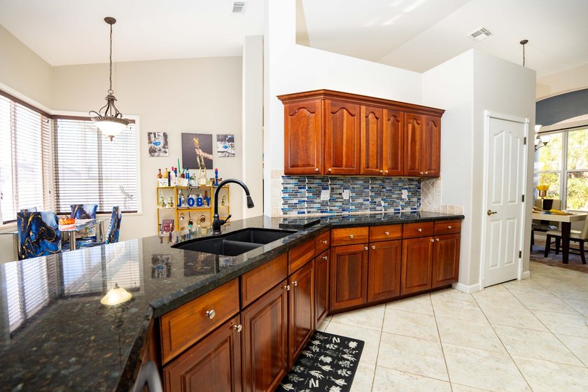 Step into this meticulously maintained 2006 CBS built home - photo 8