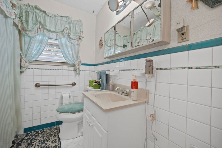 Charming home in the desirable Lindale Park neighborhood! This - photo 17