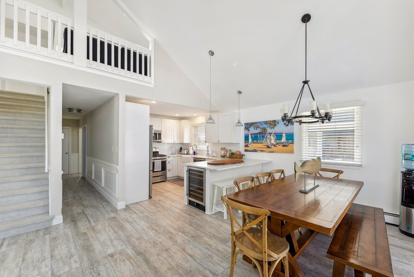 Charming two-story single-family home featuring 5 bedrooms and 3 - photo 5
