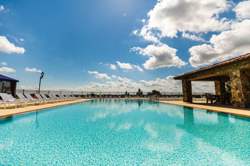 This never-lived-in luxury residence presents an extraordinary - photo 50