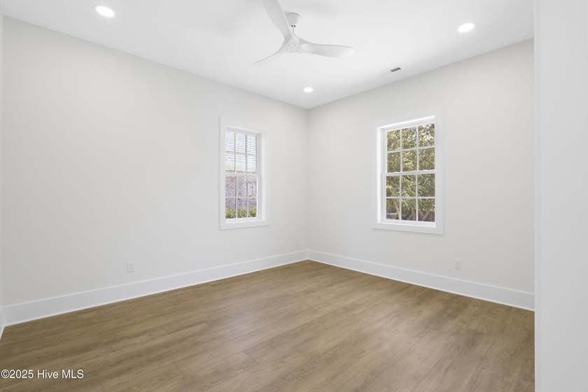 Prestigious New Construction in Landfall! This impressive Bay - photo 12
