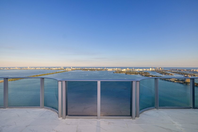 Bring all offers, Motivated Seller! Welcome to the Mansion in - photo 41